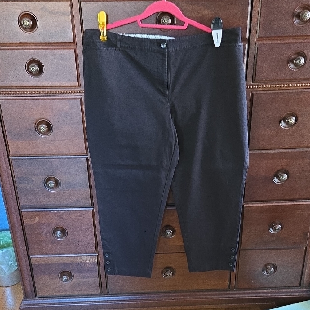 Talbot's Perfect Crop Pants Size 18W Black